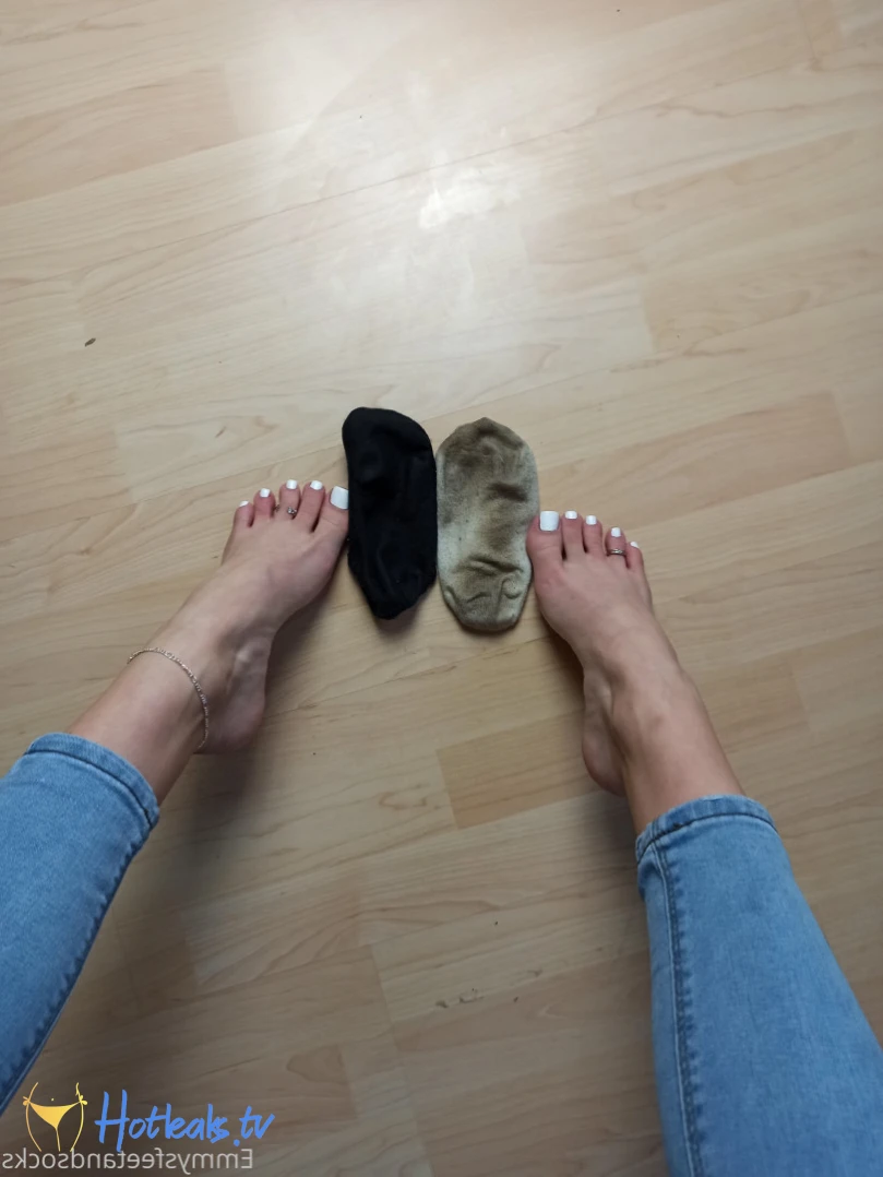 Emmysfeetandsocks [ emmyfeetandsocks ] Onlyfans leaked photo 12598261 on Hotleaks.tv