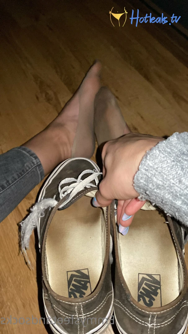 Emmysfeetandsocks [ emmyfeetandsocks ] Onlyfans leaked photo 12659777 on Hotleaks.tv