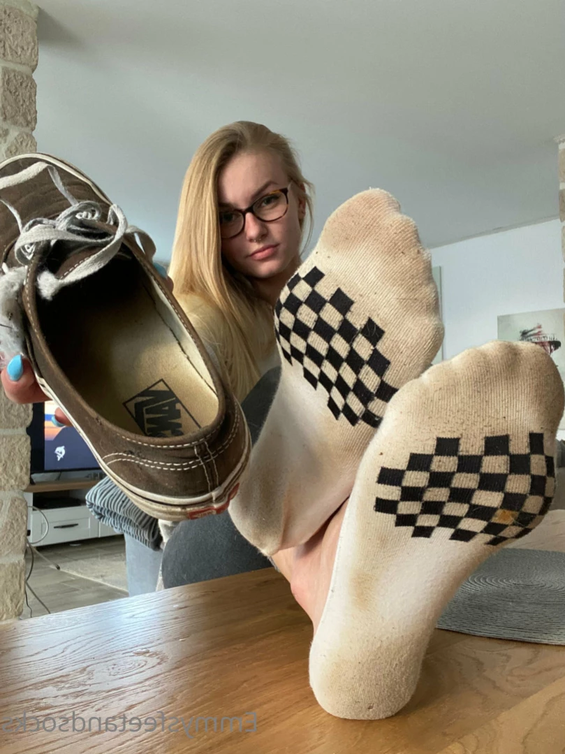 Emmysfeetandsocks [ emmyfeetandsocks ] Onlyfans leaked photo 12888955 on Hotleaks.tv
