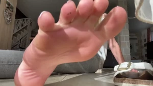 Emmysfeetandsocks [ emmyfeetandsocks ] Onlyfans leaked video 13093032 on Hotleaks.tv