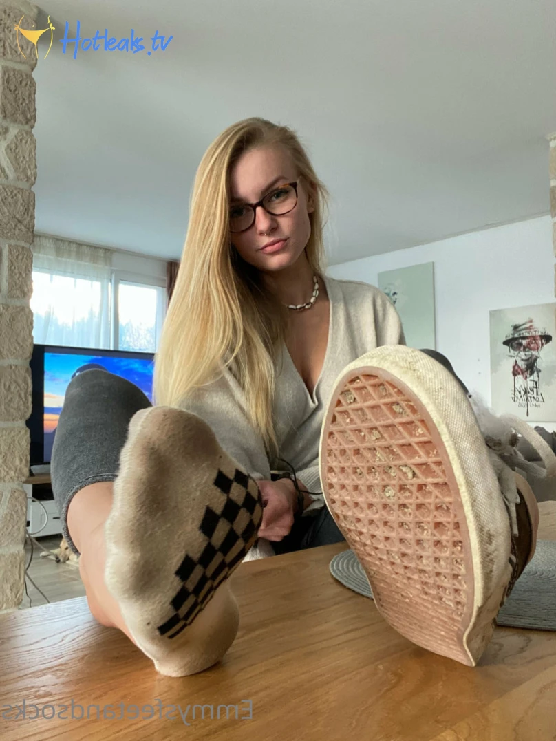 Emmysfeetandsocks [ emmyfeetandsocks ] Onlyfans leaked photo 13378131 on Hotleaks.tv