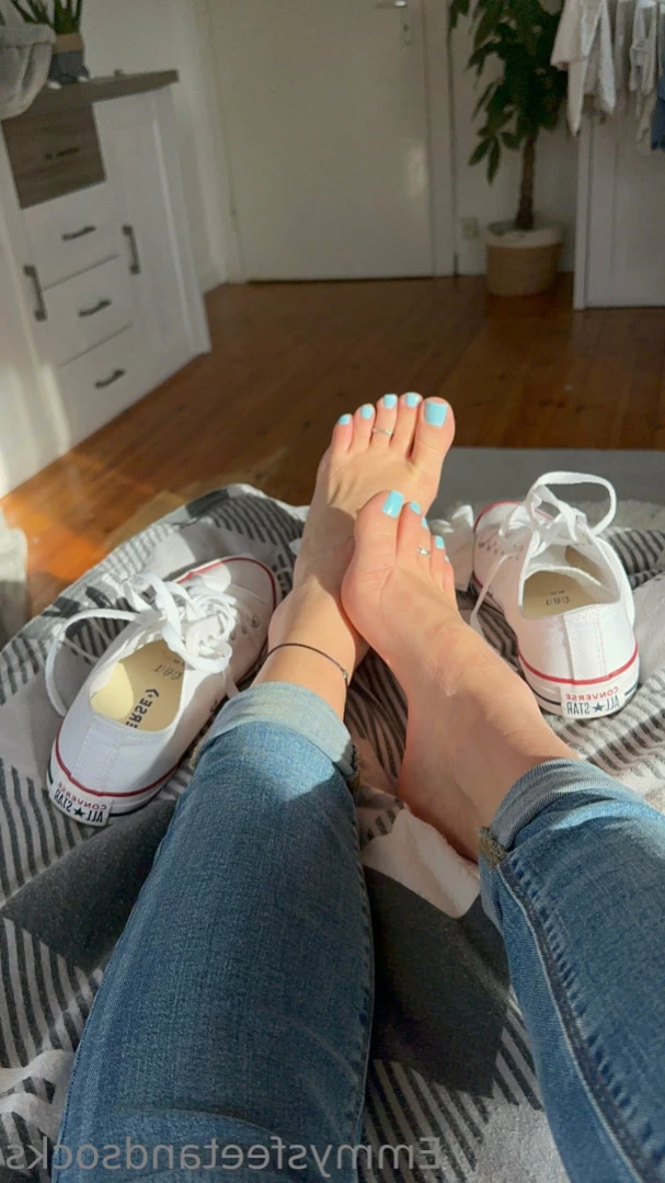 Emmysfeetandsocks [ emmyfeetandsocks ] Onlyfans leaked photo 14200980 on Hotleaks.tv
