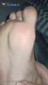 Emmysfeetandsocks [ emmyfeetandsocks ] Onlyfans leaked video 14499223 on Hotleaks.tv