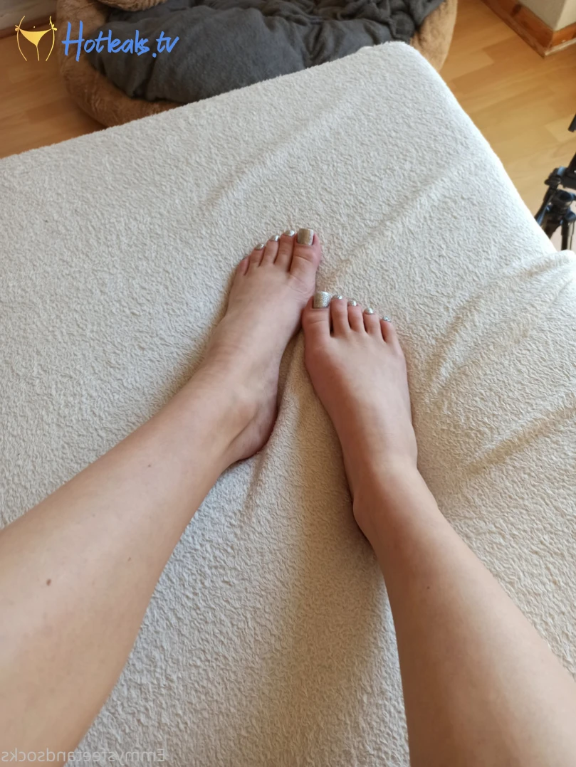 Emmysfeetandsocks [ emmyfeetandsocks ] Onlyfans leaked photo 14562836 on Hotleaks.tv