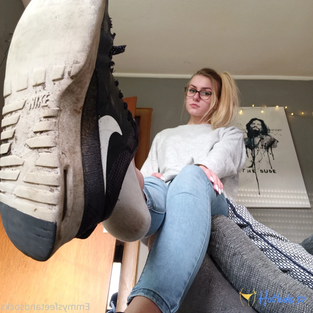 Emmysfeetandsocks [ emmyfeetandsocks ] Onlyfans leaked photo 14619996 on Hotleaks.tv