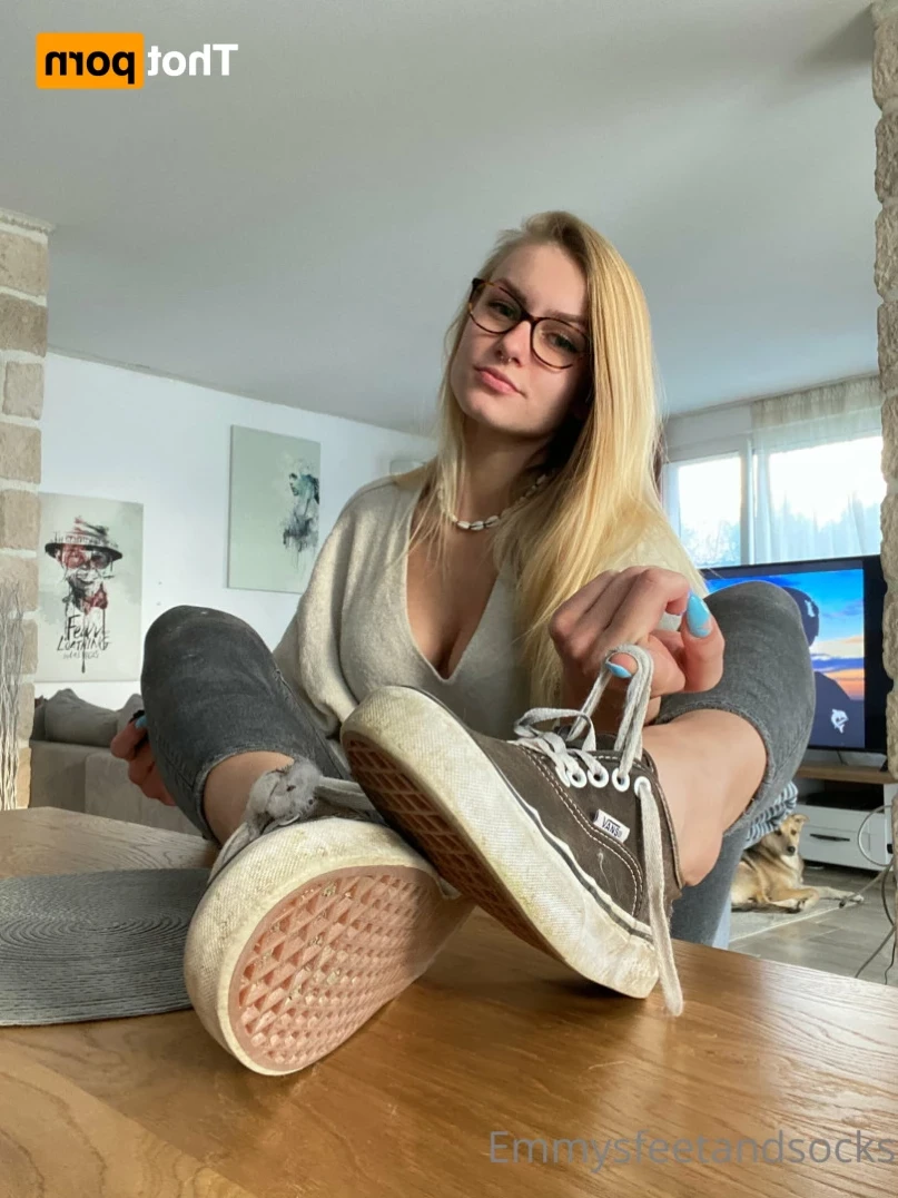Emmysfeetandsocks [ emmyfeetandsocks ] Onlyfans leaked photo 14764587 on Hotleaks.tv