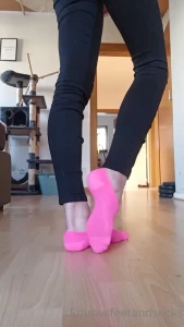 Emmysfeetandsocks [ emmyfeetandsocks ] Onlyfans leaked video 14969815 on Hotleaks.tv