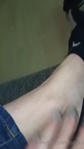 Emmysfeetandsocks [ emmyfeetandsocks ] Onlyfans leaked video 14969899 on Hotleaks.tv