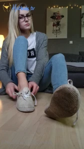 Emmysfeetandsocks [ emmyfeetandsocks ] Onlyfans leaked video 15941339 on Hotleaks.tv