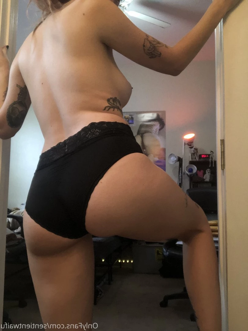 Sentient Waifu ^-^ [ sentientwaifu ] Onlyfans leaked photo 2750534 on Hotleaks.tv