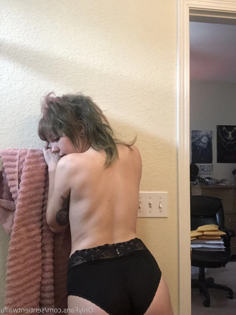 Sentient Waifu ^-^ [ sentientwaifu ] Onlyfans leaked photo 2751104 on Hotleaks.tv