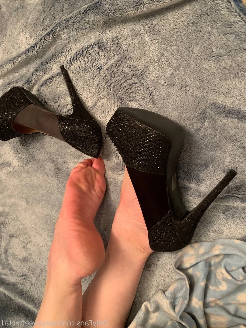 sexysweetfeetana [ sexysweetfeeta1 ] Onlyfans leaked photo 2720661 on Hotleaks.tv