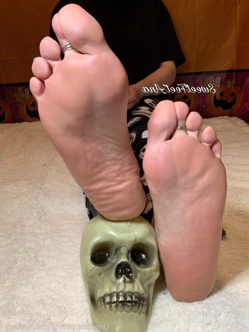sexysweetfeetana [ sexysweetfeeta1 ] Onlyfans leaked photo 2720981 on Hotleaks.tv