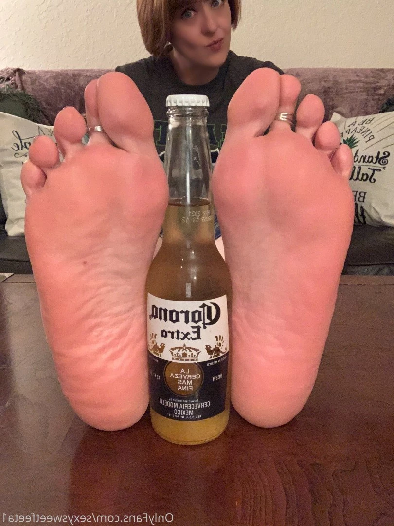 sexysweetfeetana [ sexysweetfeeta1 ] Onlyfans leaked photo 2721216 on Hotleaks.tv