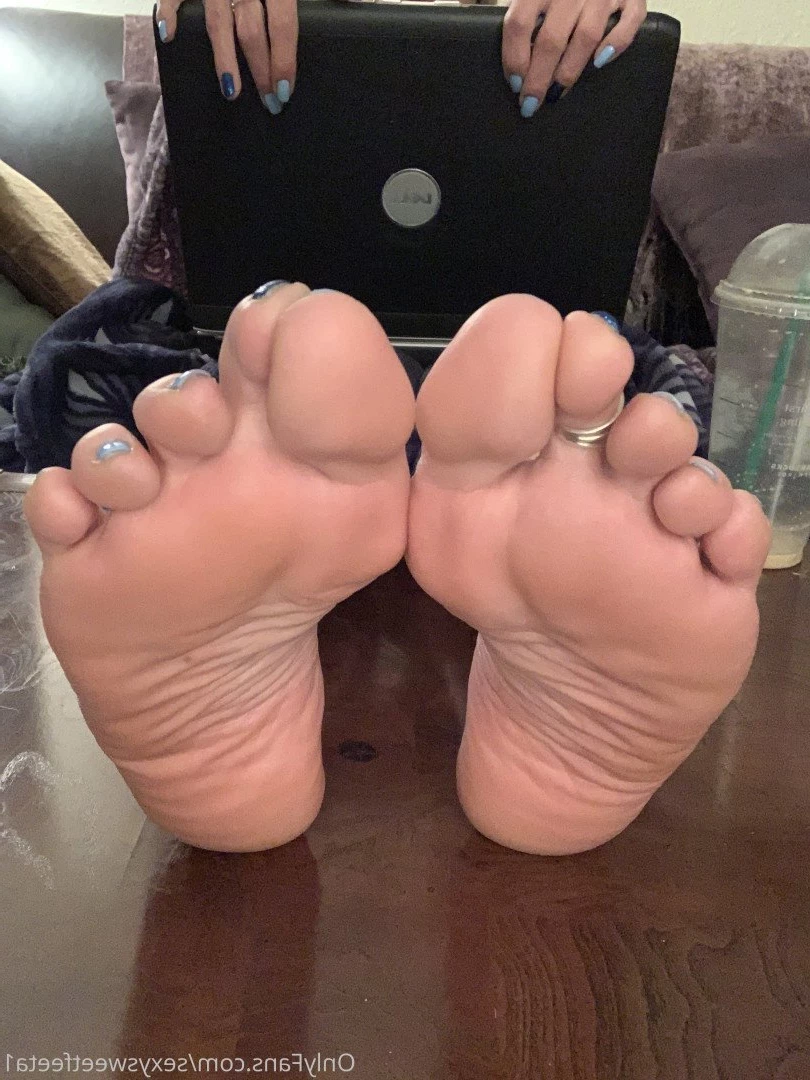 sexysweetfeetana [ sexysweetfeeta1 ] Onlyfans leaked photo 2721236 on Hotleaks.tv