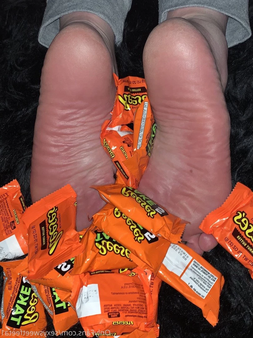 sexysweetfeetana [ sexysweetfeeta1 ] Onlyfans leaked photo 2721865 on Hotleaks.tv