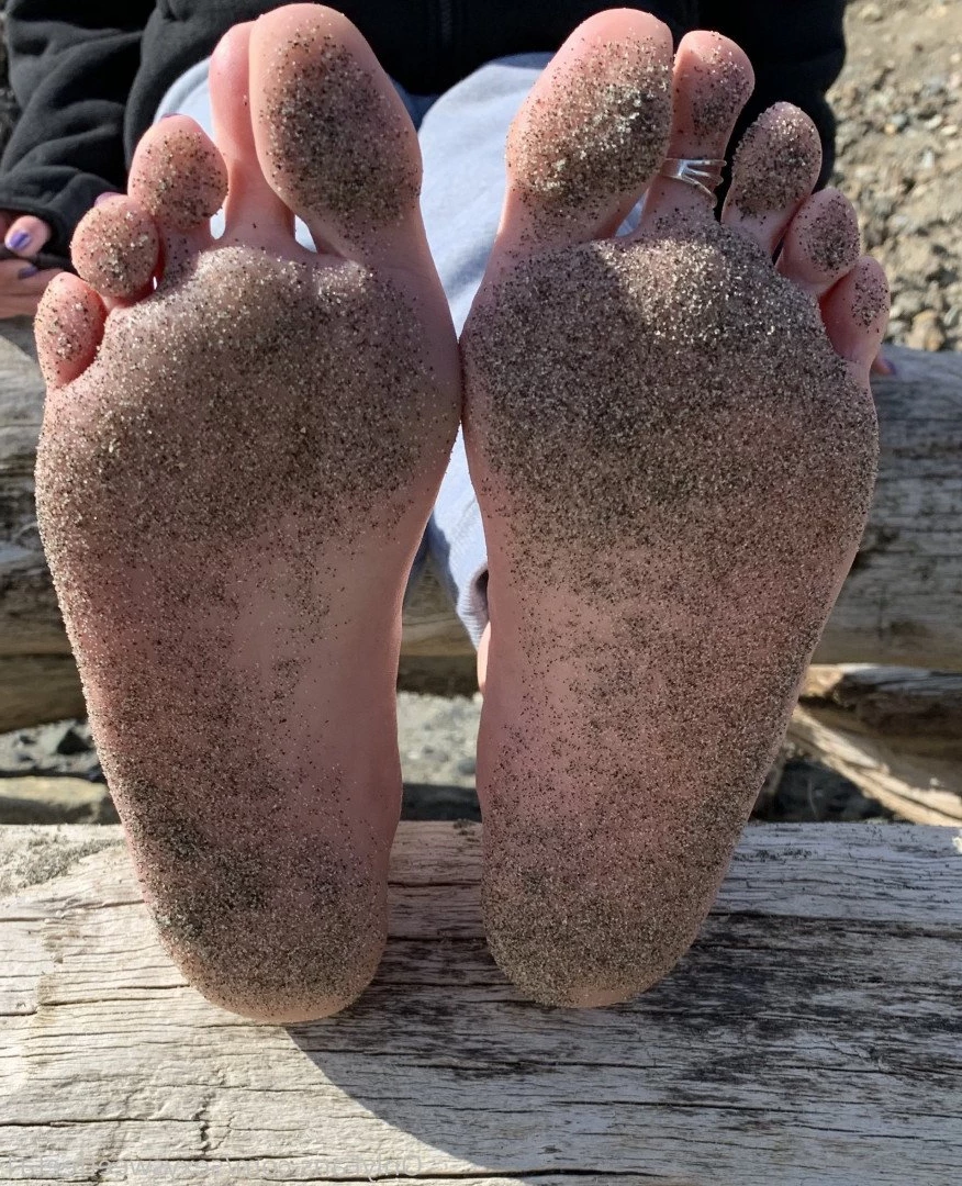 sexysweetfeetana [ sexysweetfeeta1 ] Onlyfans leaked photo 2722604 on Hotleaks.tv