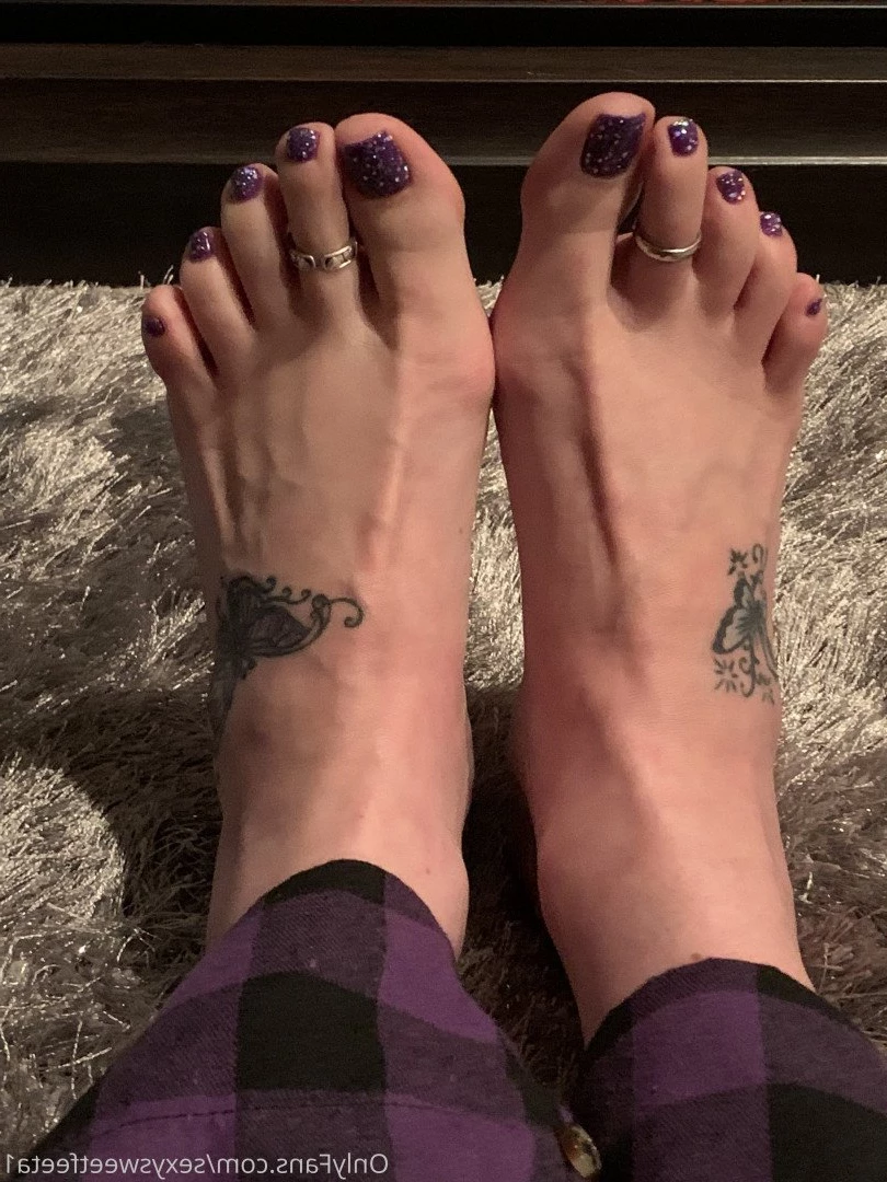 sexysweetfeetana [ sexysweetfeeta1 ] Onlyfans leaked photo 2723442 on Hotleaks.tv