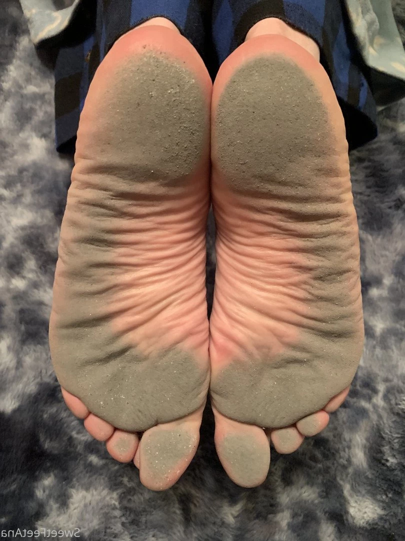 sexysweetfeetana [ sexysweetfeeta1 ] Onlyfans leaked photo 2723548 on Hotleaks.tv