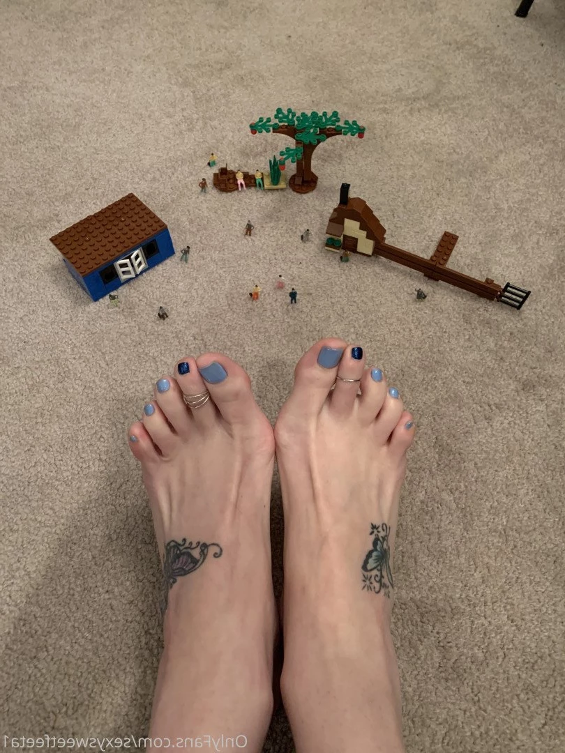 sexysweetfeetana [ sexysweetfeeta1 ] Onlyfans leaked photo 2724162 on Hotleaks.tv