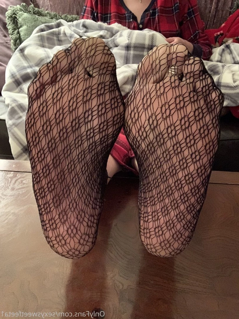 sexysweetfeetana [ sexysweetfeeta1 ] Onlyfans leaked photo 2724267 on Hotleaks.tv