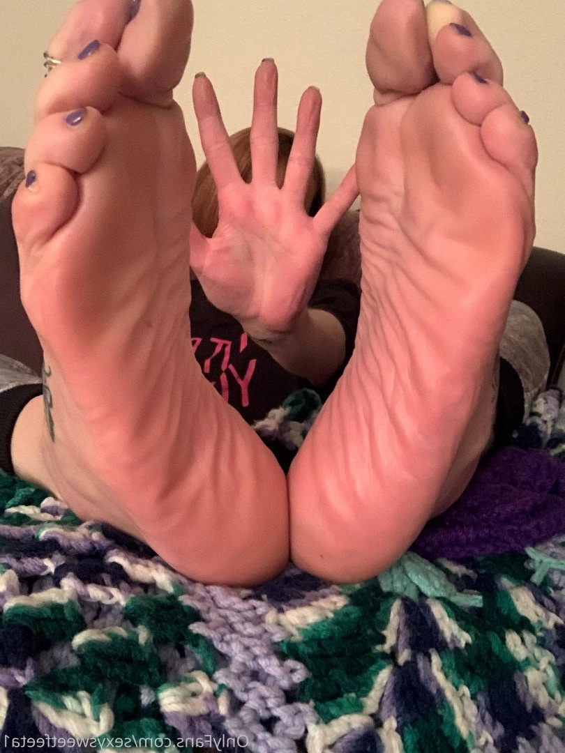 sexysweetfeetana [ sexysweetfeeta1 ] Onlyfans leaked photo 2725010 on Hotleaks.tv
