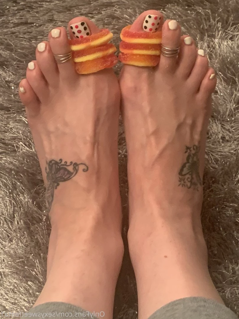 sexysweetfeetana [ sexysweetfeeta1 ] Onlyfans leaked photo 2725092 on Hotleaks.tv