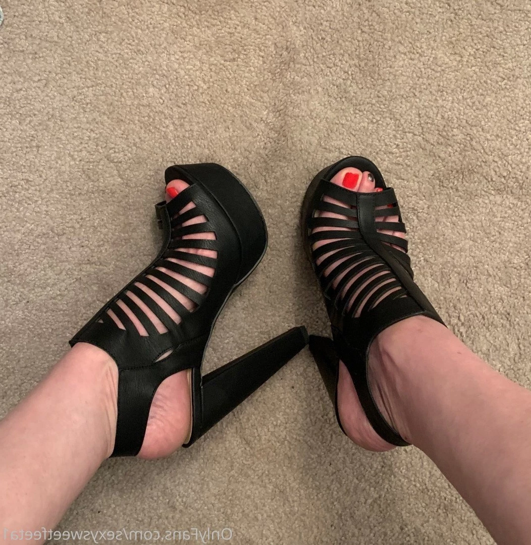 sexysweetfeetana [ sexysweetfeeta1 ] Onlyfans leaked photo 2725431 on Hotleaks.tv