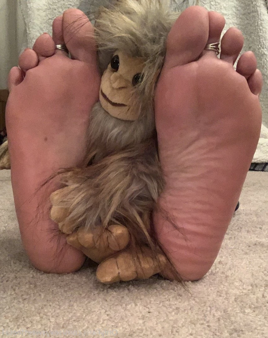sexysweetfeetana [ sexysweetfeeta1 ] Onlyfans leaked photo 2725940 on Hotleaks.tv