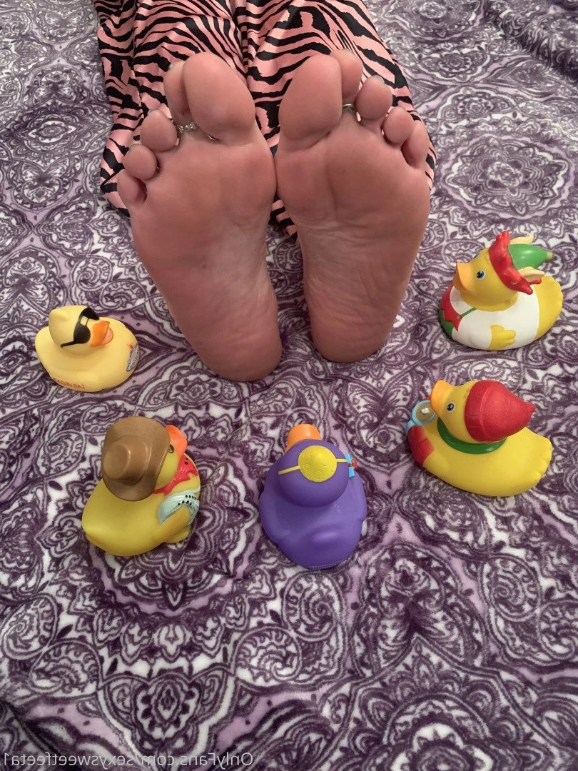sexysweetfeetana [ sexysweetfeeta1 ] Onlyfans leaked photo 2725997 on Hotleaks.tv