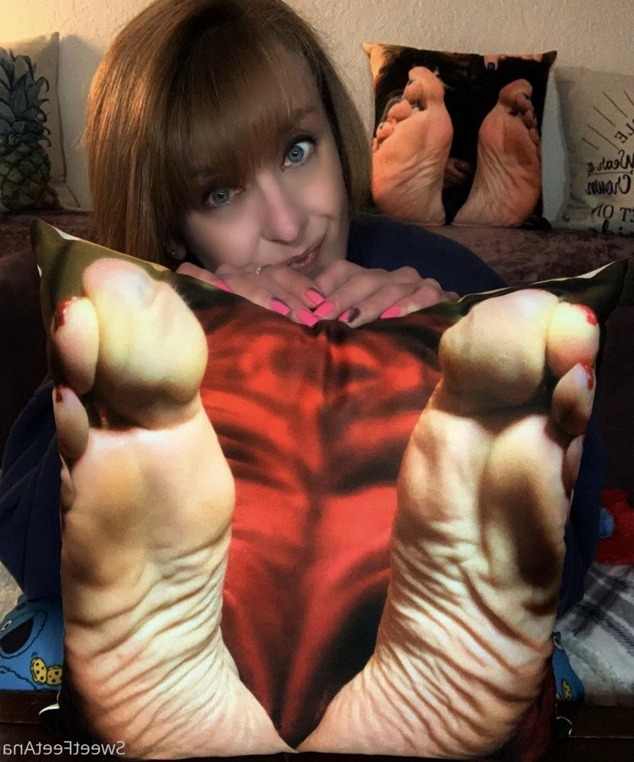 sexysweetfeetana [ sexysweetfeeta1 ] Onlyfans leaked photo 2726317 on Hotleaks.tv