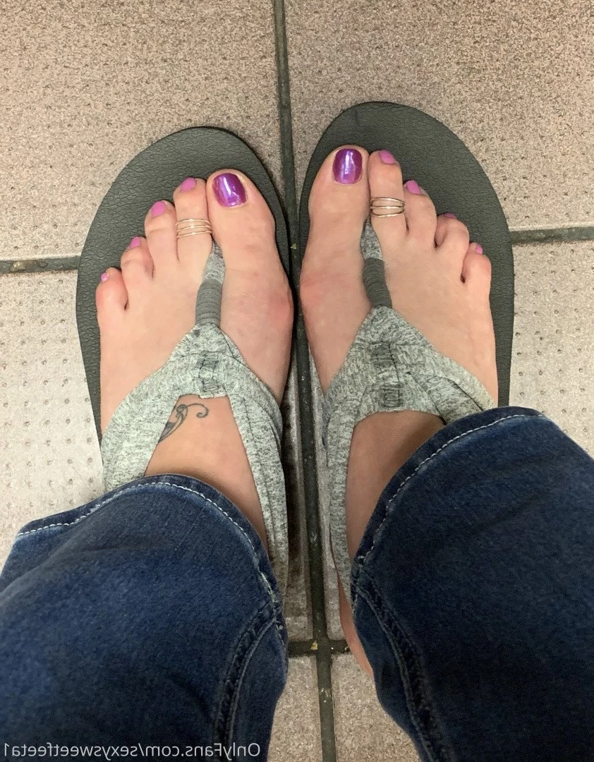 sexysweetfeetana [ sexysweetfeeta1 ] Onlyfans leaked photo 2726872 on Hotleaks.tv