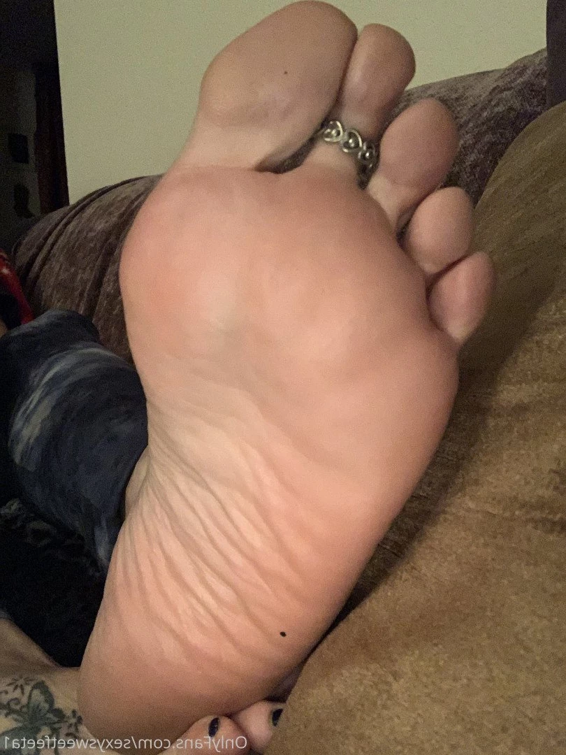 sexysweetfeetana [ sexysweetfeeta1 ] Onlyfans leaked photo 2727181 on Hotleaks.tv