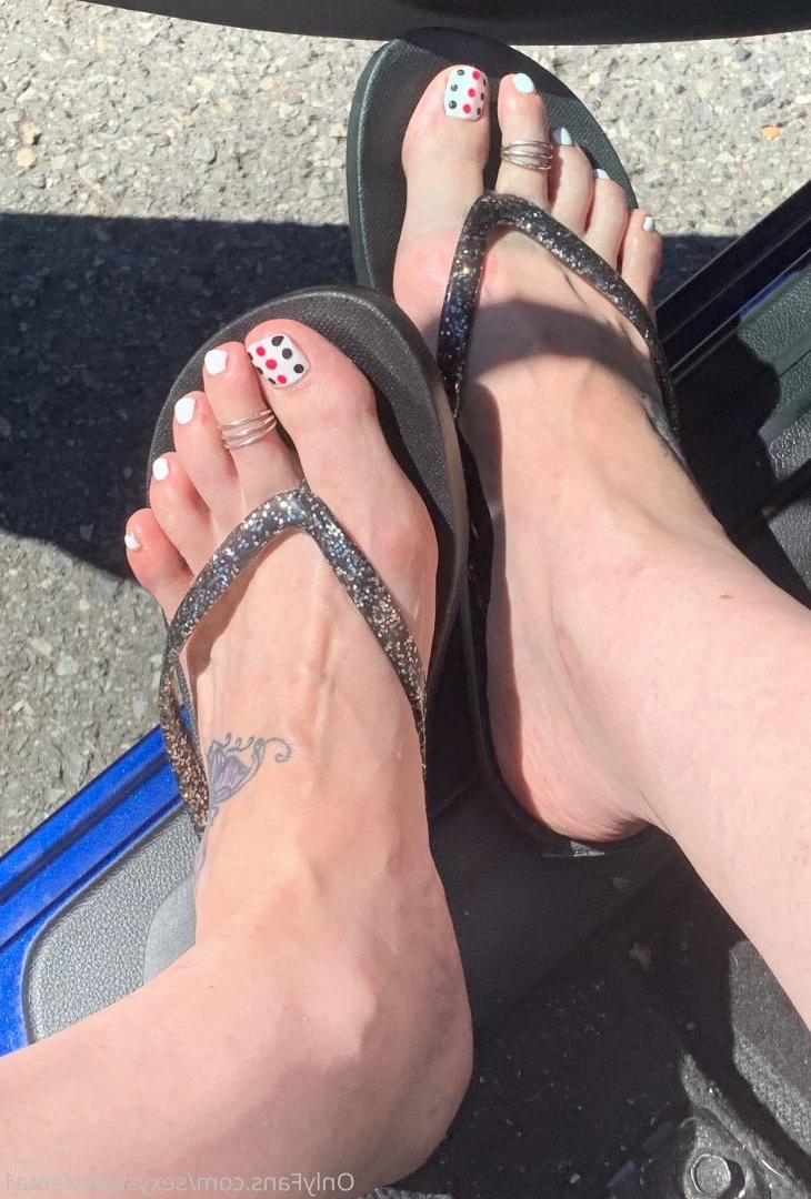 sexysweetfeetana [ sexysweetfeeta1 ] Onlyfans leaked photo 2727272 on Hotleaks.tv