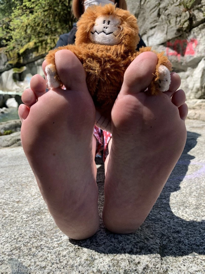 sexysweetfeetana [ sexysweetfeeta1 ] Onlyfans leaked photo 2727373 on Hotleaks.tv