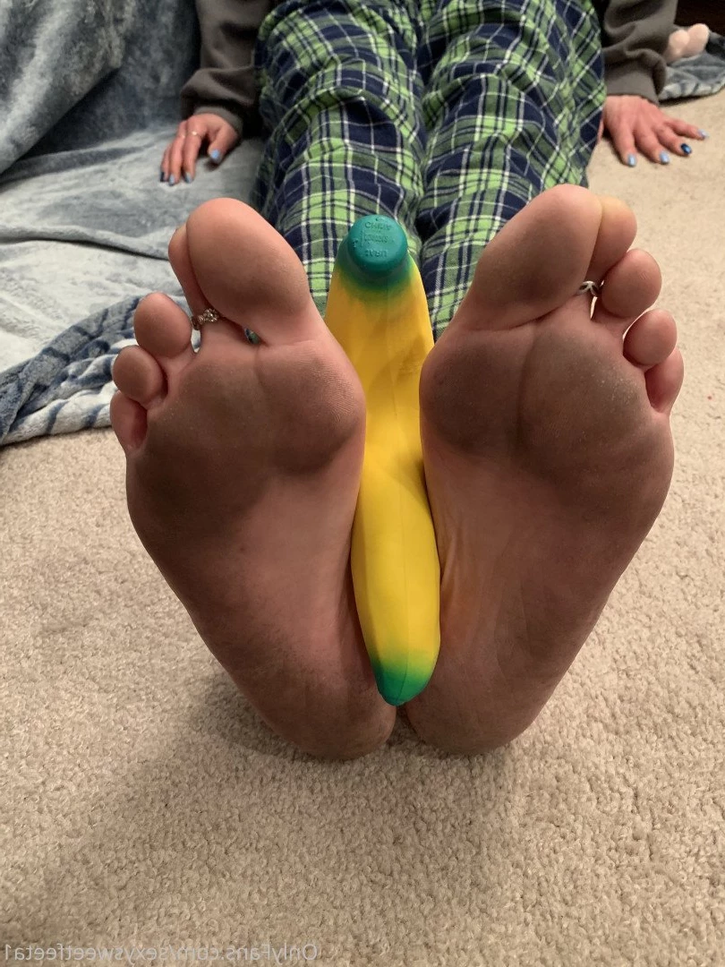 sexysweetfeetana [ sexysweetfeeta1 ] Onlyfans leaked photo 2727782 on Hotleaks.tv