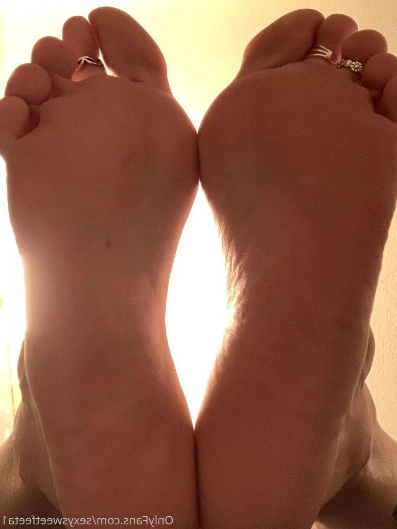 sexysweetfeetana [ sexysweetfeeta1 ] Onlyfans leaked photo 2728023 on Hotleaks.tv