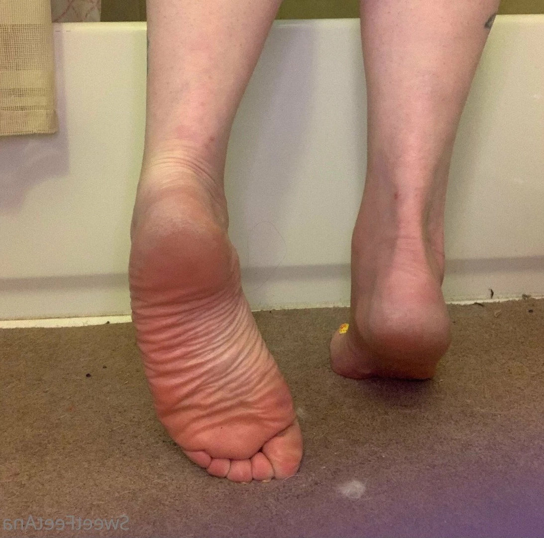 sexysweetfeetana [ sexysweetfeeta1 ] Onlyfans leaked photo 2728364 on Hotleaks.tv