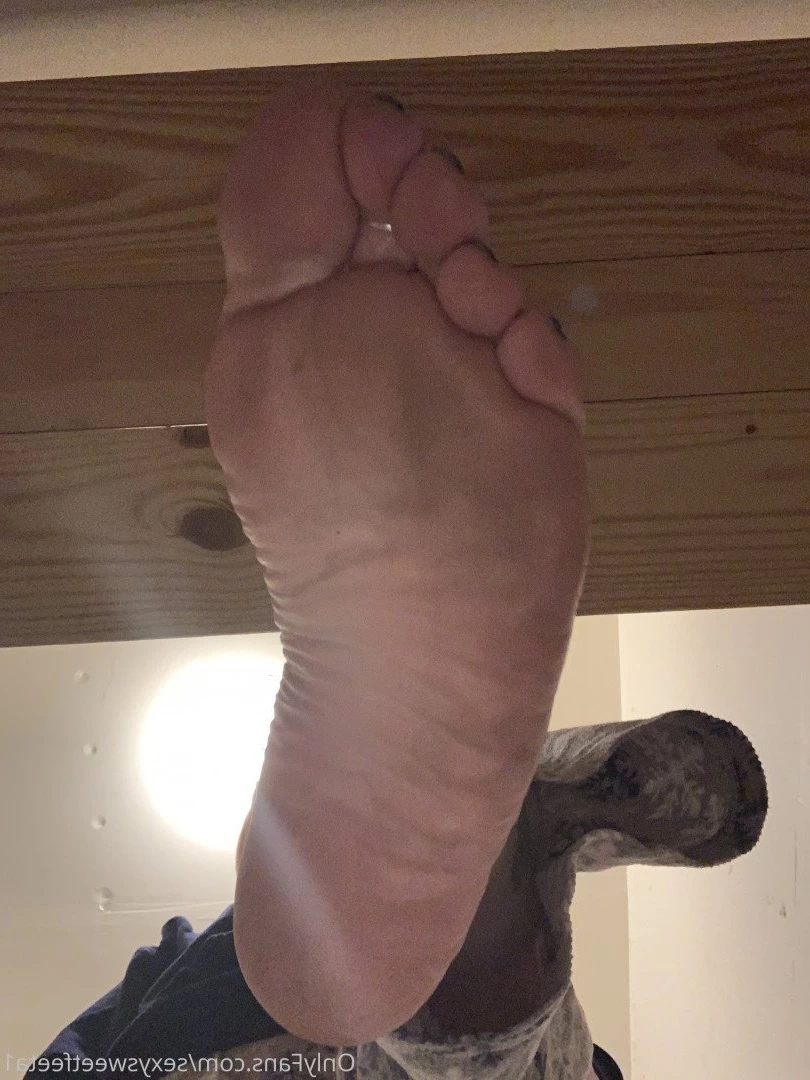 sexysweetfeetana [ sexysweetfeeta1 ] Onlyfans leaked photo 2728475 on Hotleaks.tv