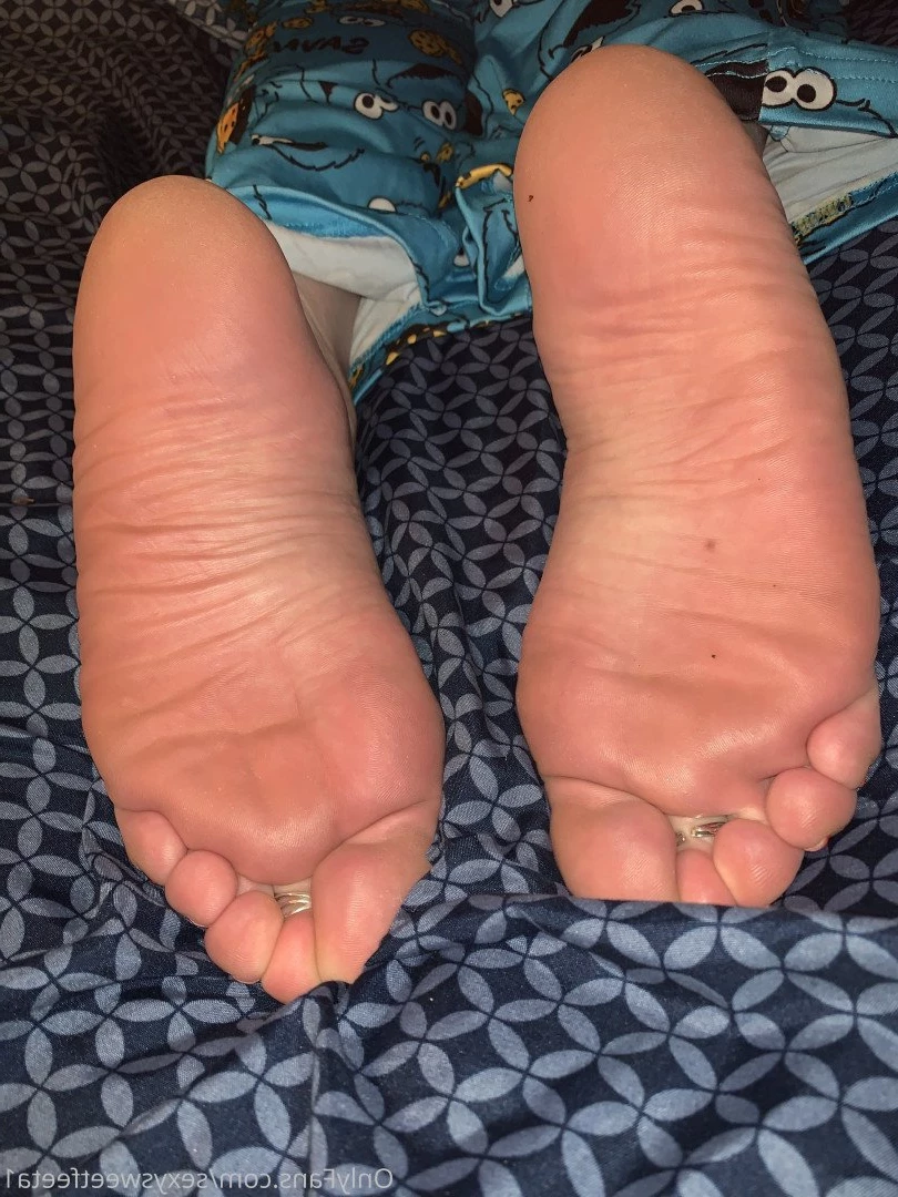 sexysweetfeetana [ sexysweetfeeta1 ] Onlyfans leaked photo 2728586 on Hotleaks.tv