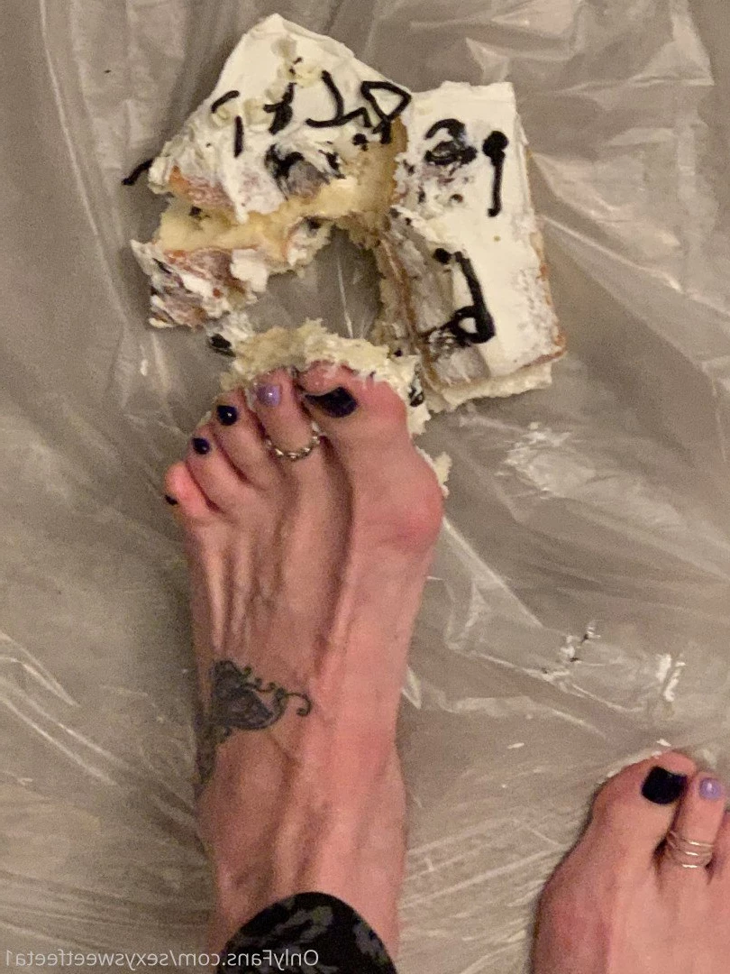 sexysweetfeetana [ sexysweetfeeta1 ] Onlyfans leaked photo 2728807 on Hotleaks.tv