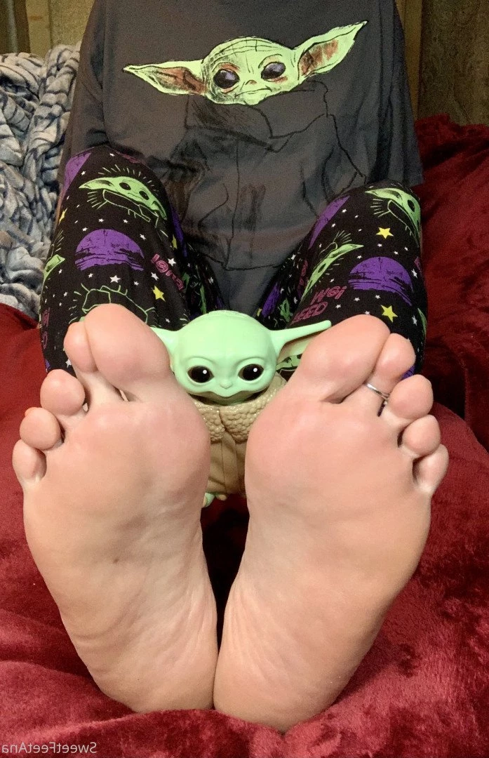 sexysweetfeetana [ sexysweetfeeta1 ] Onlyfans leaked photo 2729431 on Hotleaks.tv
