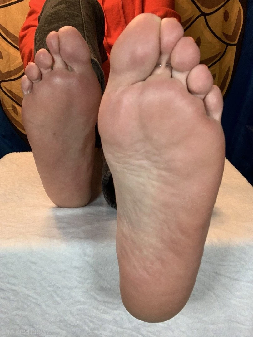 sexysweetfeetana [ sexysweetfeeta1 ] Onlyfans leaked photo 2729629 on Hotleaks.tv