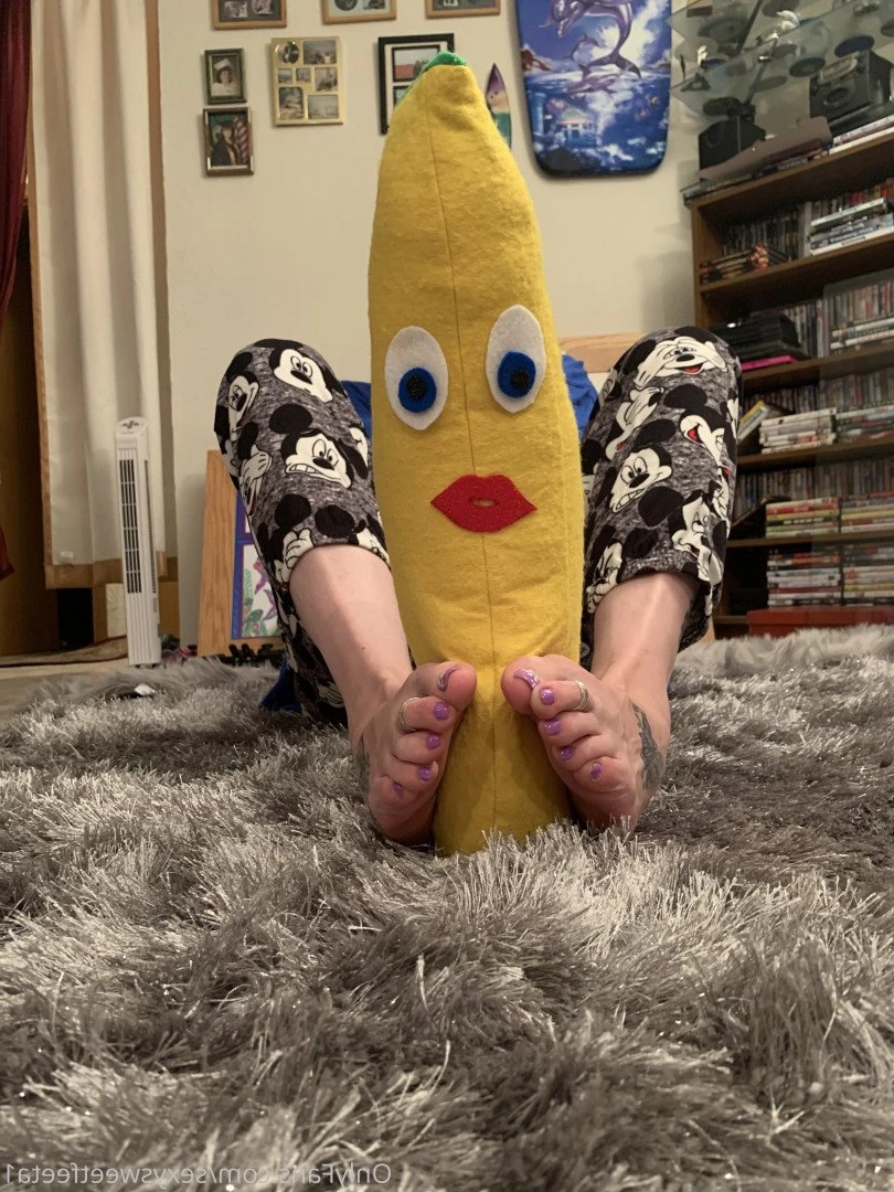 sexysweetfeetana [ sexysweetfeeta1 ] Onlyfans leaked photo 2730054 on Hotleaks.tv