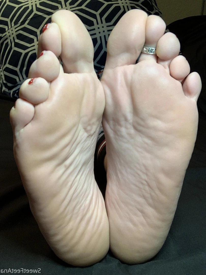 sexysweetfeetana [ sexysweetfeeta1 ] Onlyfans leaked photo 2730640 on Hotleaks.tv