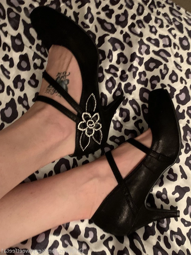 sexysweetfeetana [ sexysweetfeeta1 ] Onlyfans leaked photo 2731179 on Hotleaks.tv