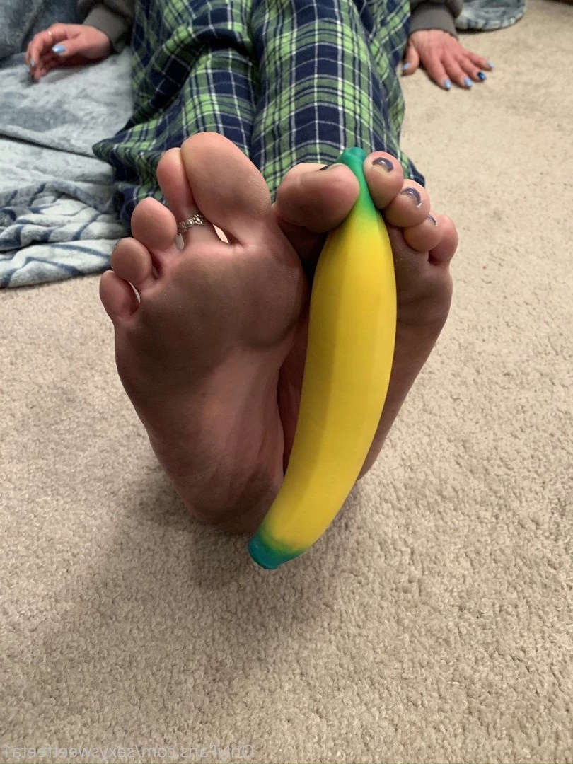 sexysweetfeetana [ sexysweetfeeta1 ] Onlyfans leaked photo 2731212 on Hotleaks.tv