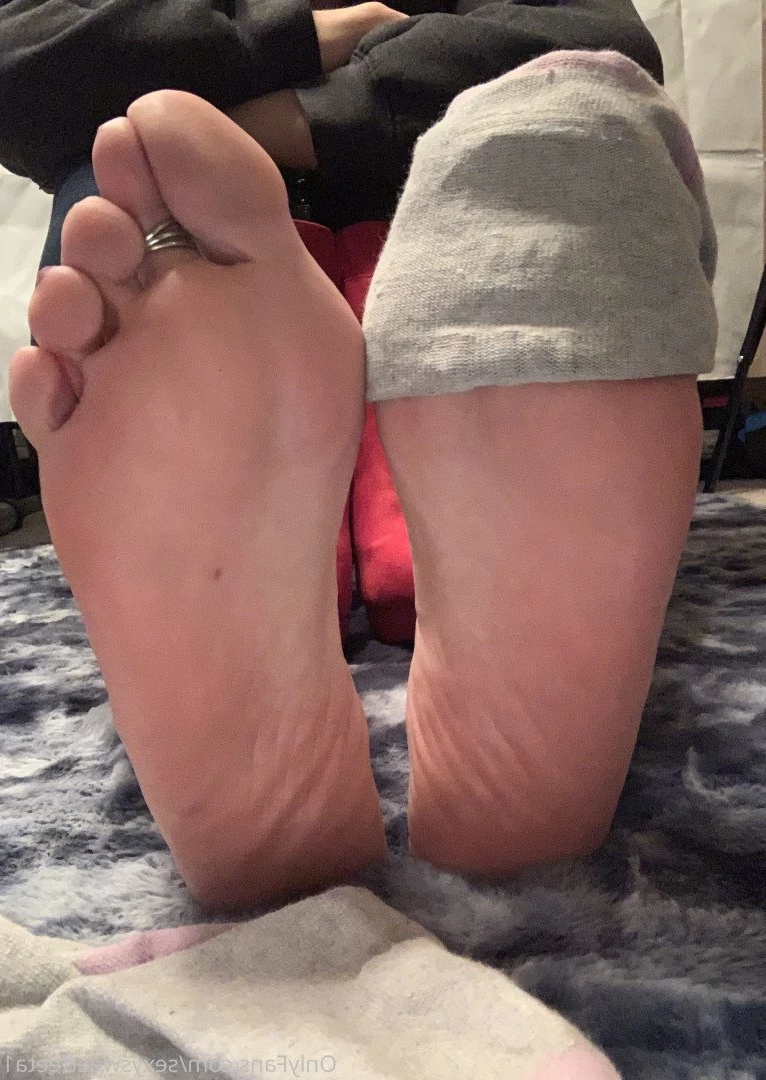 sexysweetfeetana [ sexysweetfeeta1 ] Onlyfans leaked photo 2731948 on Hotleaks.tv
