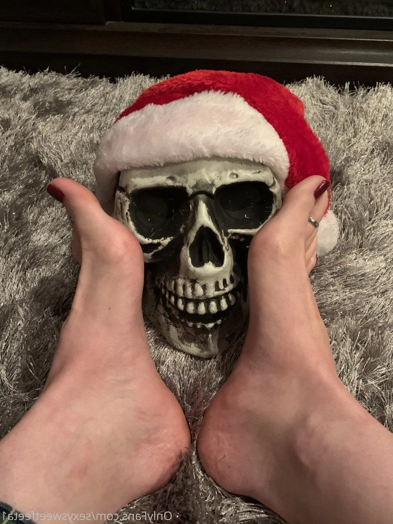 sexysweetfeetana [ sexysweetfeeta1 ] Onlyfans leaked photo 2732032 on Hotleaks.tv