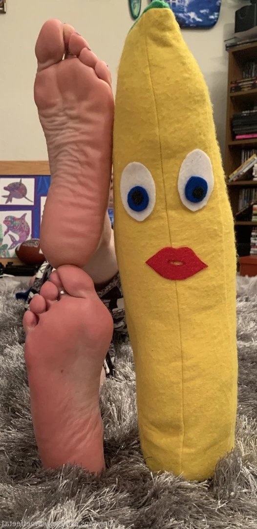 sexysweetfeetana [ sexysweetfeeta1 ] Onlyfans leaked photo 2732223 on Hotleaks.tv